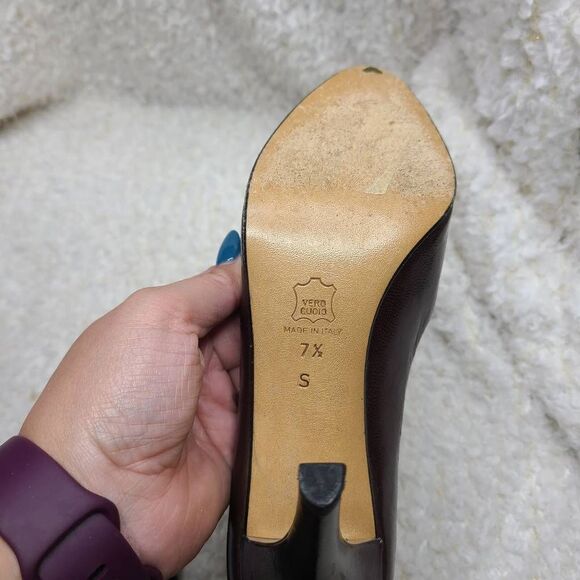 Yves Saint Laurent Vintage Chocolate Brown Leather Pumps sz 7.5 S - Picture 8 of 8
